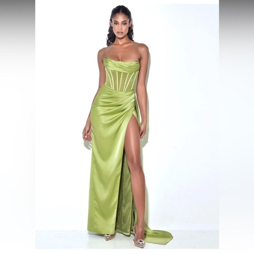 NWT MISS CIRCLE - Prisa Lime High Slit Satin Corset Gown SIZE XS - Picture 1 of 7